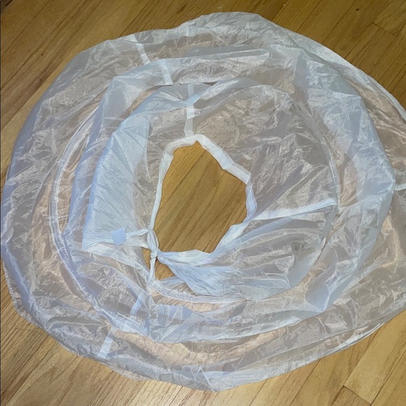 White Girls Hoop Skirt Petticoat -Small/Medium - Picture 2 of 3